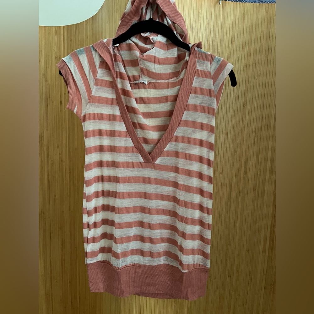 Striped Pink and White sheer Hooded Top short sleeve S